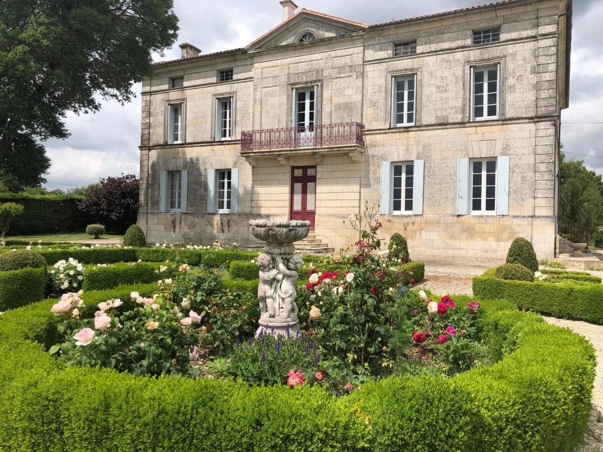 Les Croque-Notes, Chambres Et Table D'Hotes Lorignac Luaran gambar