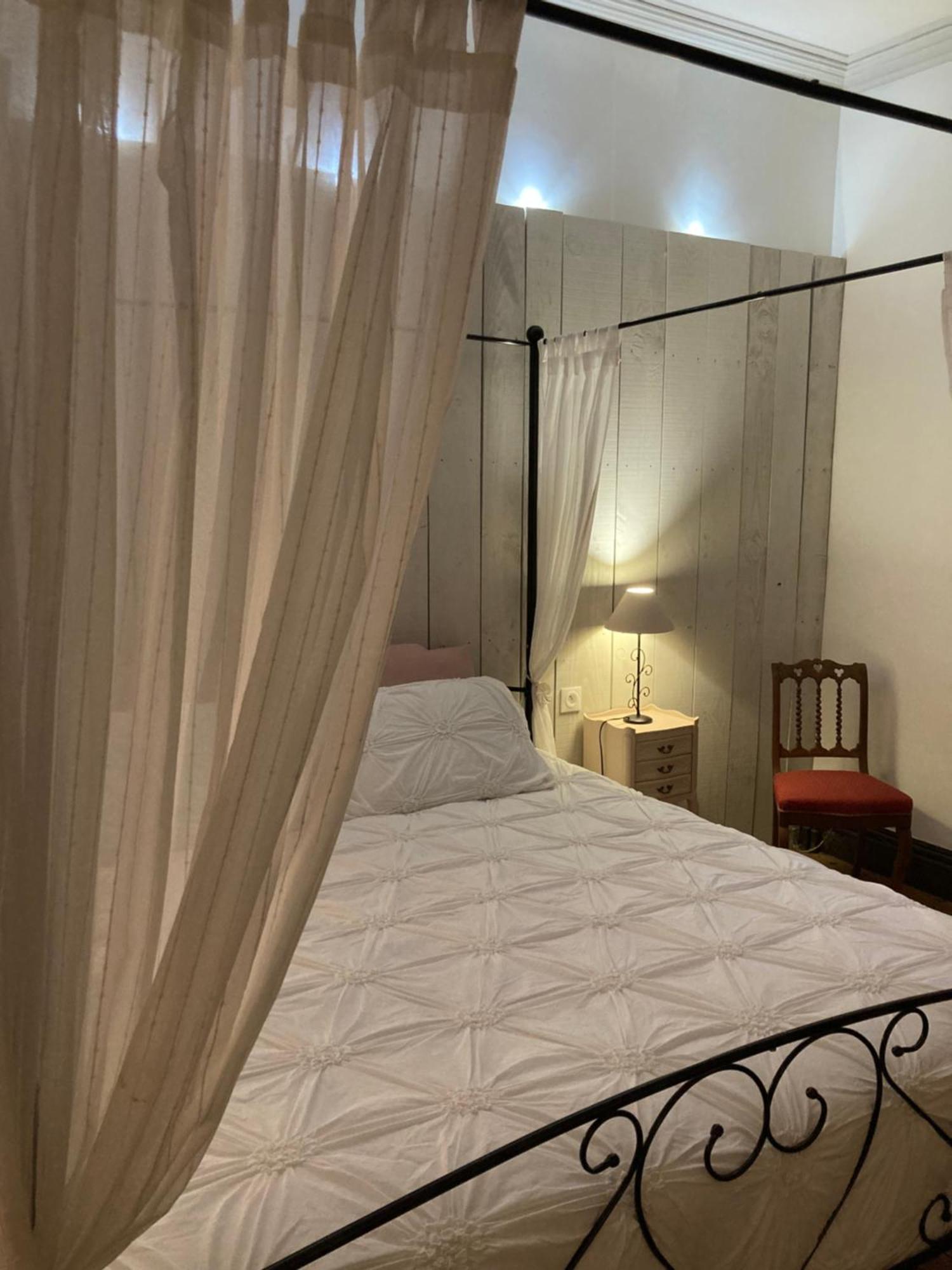 Les Croque-Notes, Chambres Et Table D'Hotes Lorignac Luaran gambar