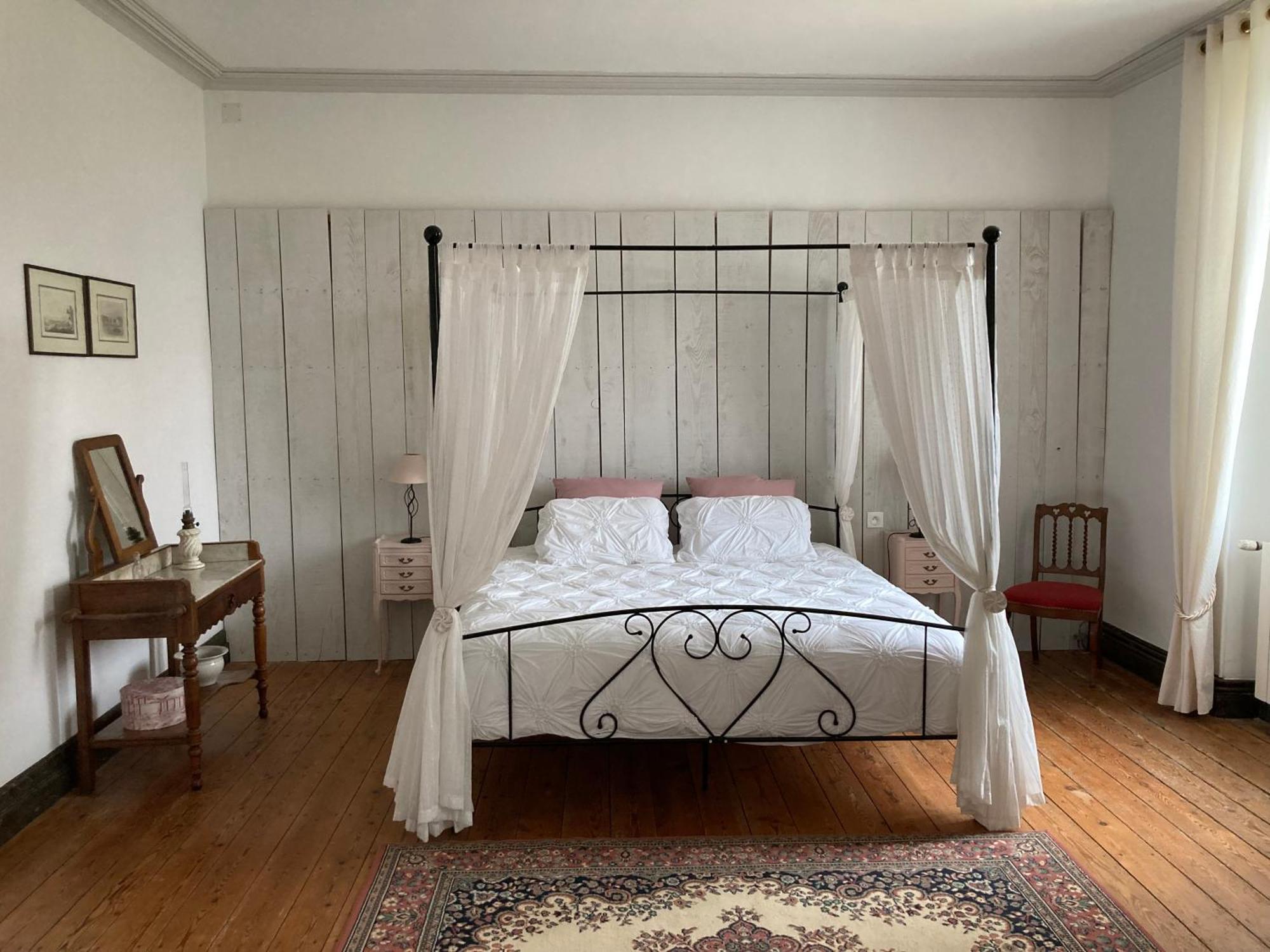 Les Croque-Notes, Chambres Et Table D'Hotes Lorignac Luaran gambar